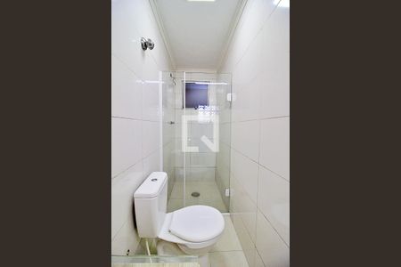 Banheiro de casa para alugar com 1 quarto, 60m² em Parque das Nações, Santo André