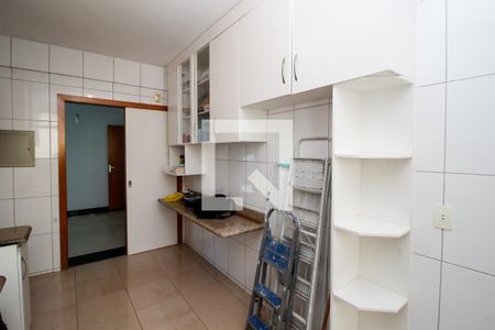 Cozinha de apartamento para alugar com 4 quartos, 140m² em Cidade Nova, Belo Horizonte