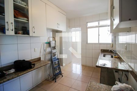 Cozinha de apartamento para alugar com 4 quartos, 140m² em Cidade Nova, Belo Horizonte