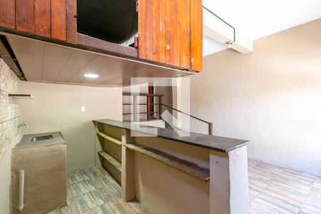 Sala/Cozinha de casa para alugar com 1 quarto, 40m² em Sagrada Família, Belo Horizonte