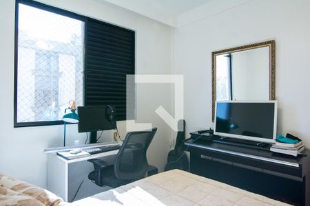 Quarto 1 de apartamento à venda com 3 quartos, 110m² em Coração Eucarístico, Belo Horizonte