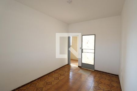 Sala de casa para alugar com 2 quartos, 72m² em Alcantara, São Gonçalo