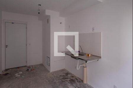 Sala/Cozinha de apartamento para alugar com 1 quarto, 24m² em Jardim Santa Emília, São Paulo