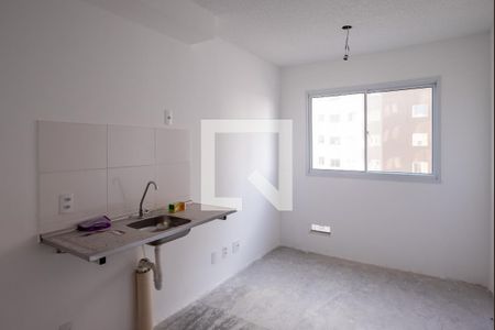 Sala/Cozinha de apartamento para alugar com 1 quarto, 24m² em Jardim Santa Emília, São Paulo