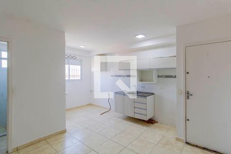 Sala e Cozinha Integrada  de apartamento à venda com 2 quartos, 40m² em Vila Nhocuné, São Paulo