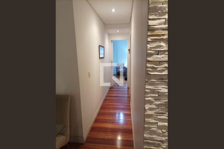 Corredor de apartamento para alugar com 2 quartos, 54m² em São Lucas, São Paulo