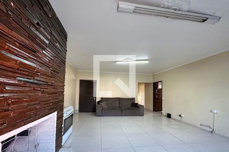 sala 2 de casa à venda com 3 quartos, 210m² em Niterói, Canoas