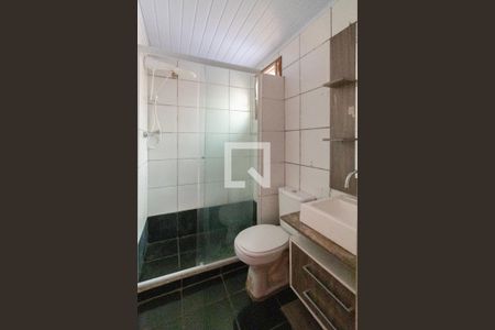 Banheiro de apartamento à venda com 1 quarto, 33m² em Menino Deus, Porto Alegre