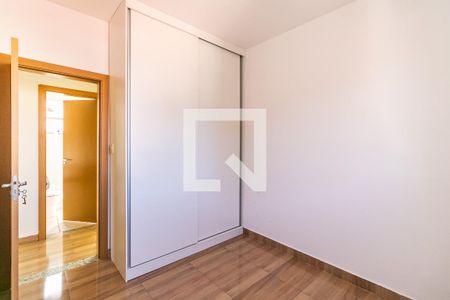 Quarto 1 de apartamento à venda com 4 quartos, 151m² em Santa Rosa, Belo Horizonte