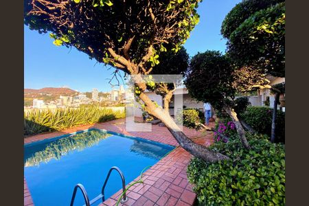 Piscina de casa à venda com 3 quartos, 350m² em São Bento, Belo Horizonte