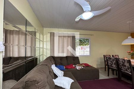 Sala  de casa à venda com 3 quartos, 280m² em Niterói, Canoas