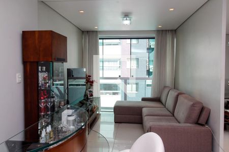Sala de apartamento à venda com 3 quartos, 83m² em Lourdes, Belo Horizonte
