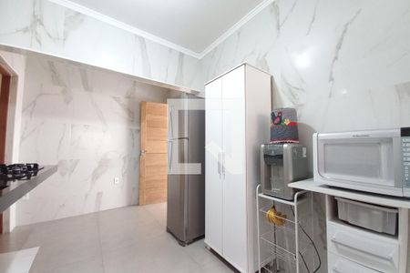 Casa à venda com 180m², 3 quartos e 3 vagas Casa à venda com 180m², 3 quartos e 3 vagasCozinha