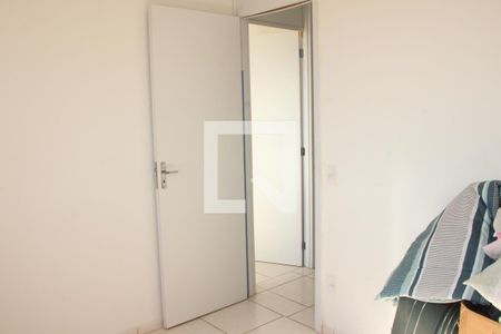 Quarto 2 de apartamento para alugar com 2 quartos, 45m² em Jardim da Posse, Nova Iguaçu