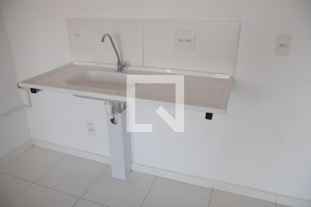 Sala e Cozinha de apartamento à venda com 2 quartos, 43m² em Vila Sabrina, São Paulo