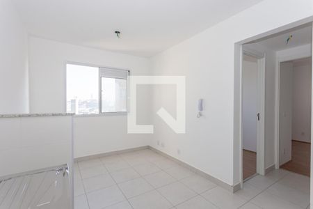 Sala de apartamento para alugar com 2 quartos, 32m² em Parque Fongaro, São Paulo