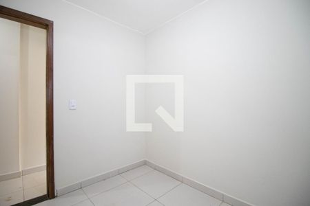 Quarto 2 de apartamento para alugar com 2 quartos, 40m² em Guará Ii, Brasília