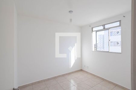 Quarto 1 de apartamento para alugar com 2 quartos, 43m² em Campo Alegre, Belo Horizonte