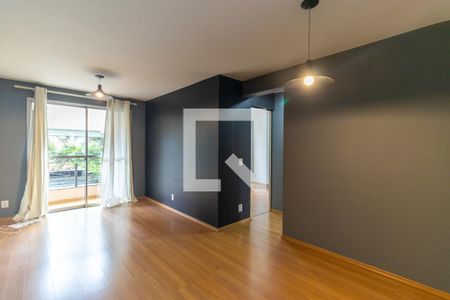 Sala de apartamento para alugar com 2 quartos, 77m² em Pinheiros, São Paulo