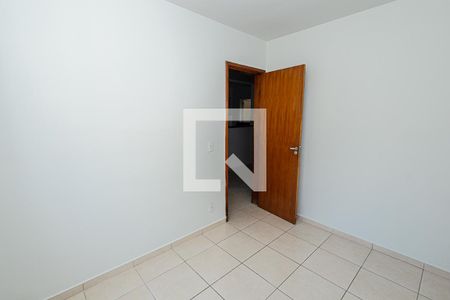 Quarto 1 de apartamento para alugar com 2 quartos, 50m² em Dona Clara, Belo Horizonte