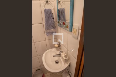 Lavabo de casa à venda com 3 quartos, 120m² em Vila Ipojuca, São Paulo