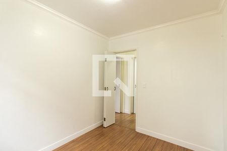 Quarto 1 de apartamento para alugar com 2 quartos, 42m² em Cidade Industrial, Curitiba