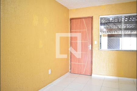 Sala de casa para alugar com 2 quartos, 108m² em Campo Grande, Rio de Janeiro