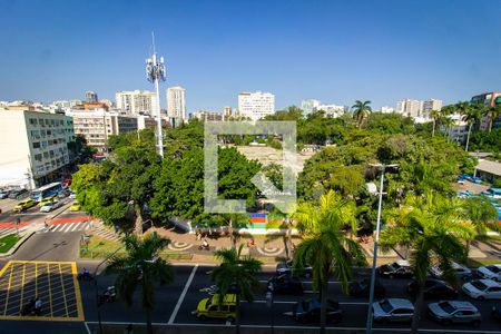 Vista da sala  de apartamento para alugar com 2 quartos, 70m² em Leblon, Rio de Janeiro