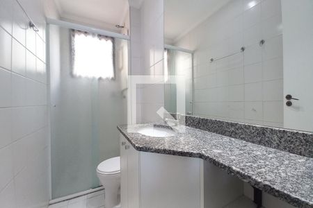 Banheiro de apartamento à venda com 3 quartos, 82m² em Jardim do Lago, Campinas