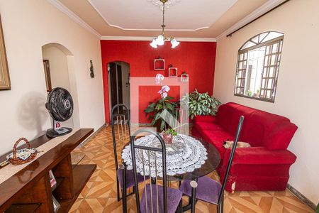 Sala de casa à venda com 2 quartos, 120m² em Santa Monica, Belo Horizonte