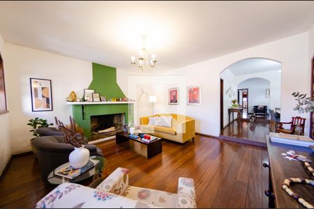 Sala de casa à venda com 4 quartos, 398m² em Santa Lúcia, Belo Horizonte