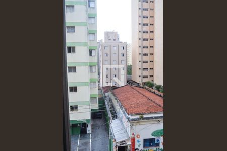 Vista do Quarto 1 de apartamento para alugar com 1 quarto, 44m² em Centro, Campinas