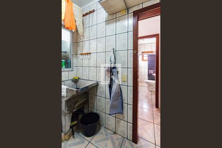 Casa à venda com 229m², 3 quartos e 3 vagas Casa à venda com 229m², 3 quartos e 3 vagasLavanderia