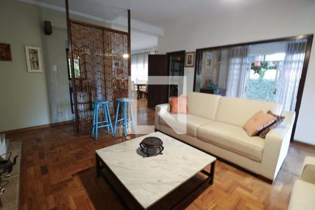 Sala de casa à venda com 3 quartos, 260m² em Butantã, São Paulo