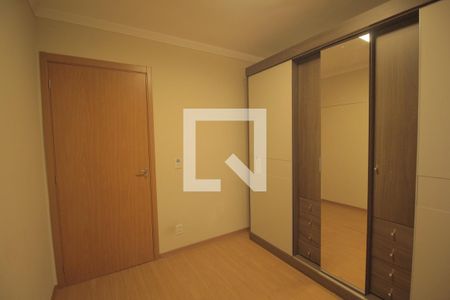 Quarto 1 de apartamento para alugar com 2 quartos, 47m² em Rubem Berta, Porto Alegre