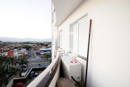 Varanda da Sala de apartamento para alugar com 2 quartos, 76m² em Parque Senhor do Bonfim, Taubaté