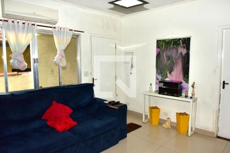 Sala de casa à venda com 2 quartos, 49m² em Campo Grande, São Paulo