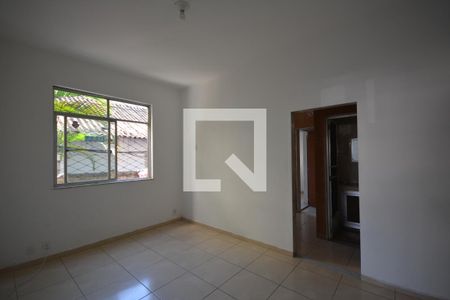 Sala de casa para alugar com 2 quartos, 60m² em Praça Seca, Rio de Janeiro