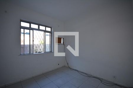 Quarto 1 de casa para alugar com 2 quartos, 60m² em Praça Seca, Rio de Janeiro