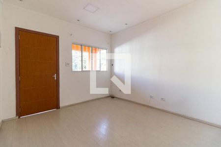 Sala de casa para alugar com 2 quartos, 120m² em Parque Bristol, São Paulo