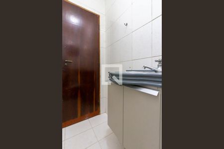 Lavabo de casa para alugar com 3 quartos, 125m² em Parque Savoy City, São Paulo