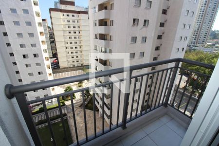 Varanda  de apartamento para alugar com 2 quartos, 38m² em Jardim Piqueroby, São Paulo