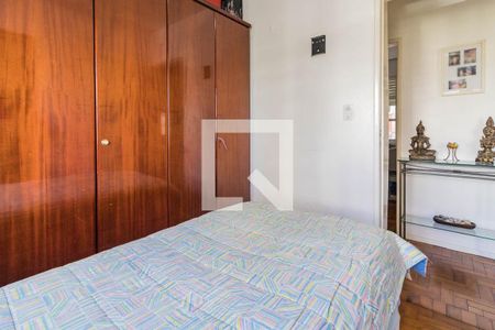 Dormitório de apartamento à venda com 4 quartos, 88m² em Bela Vista, Porto Alegre