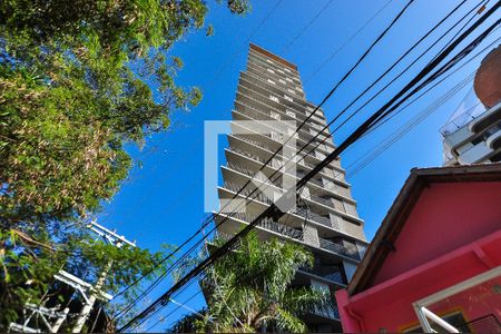 Studio para alugar com 46m², 1 quarto e 1 vaga Studio para alugar com 46m², 1 quarto e 1 vagaFachada