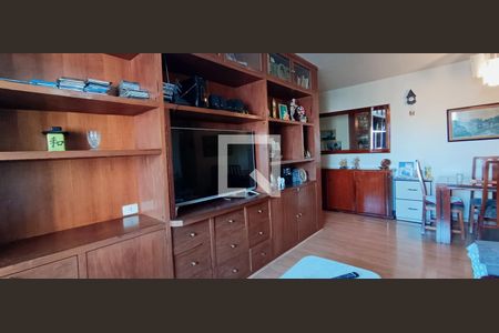 Apartamento à venda com 75m², 2 quartos e sem vagaSala