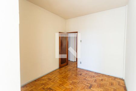 Quarto 2 de apartamento para alugar com 2 quartos, 98m² em Centro, Belo Horizonte