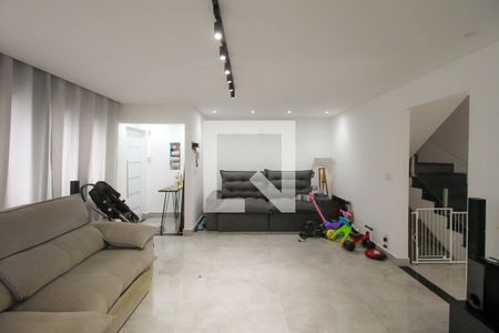 Sala de casa à venda com 3 quartos, 400m² em Jardim Ivone, São Paulo