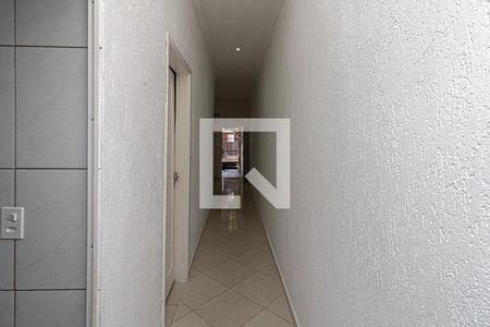 corredor para os cômodos_2 de casa para alugar com 2 quartos, 100m² em Vila da Saúde, São Paulo