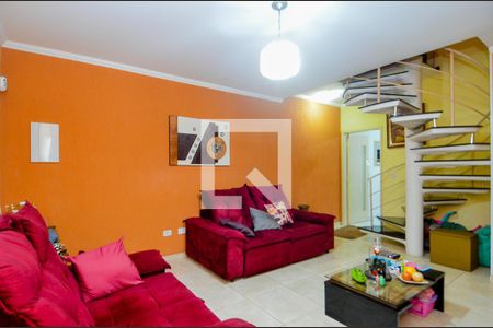 Casa à venda com 200m², 3 quartos e 2 vagasSala