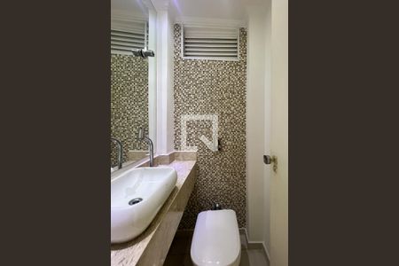 Lavabo de apartamento para alugar com 2 quartos, 86m² em Indianópolis, São Paulo